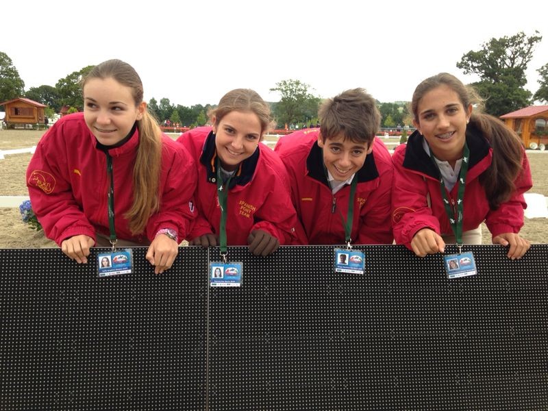 El equipo Español finaliza décimo en el Campeonato de Europa de Ponis celebrado en Millstreet (Irlanda)